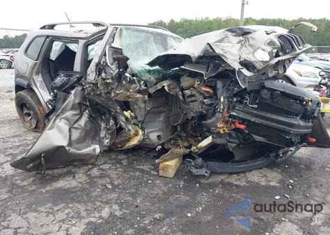 2016 Jeep Cherokee Trailhawk z USA, uszkodzony, nr VIN 1C4PJMBS2GW293151